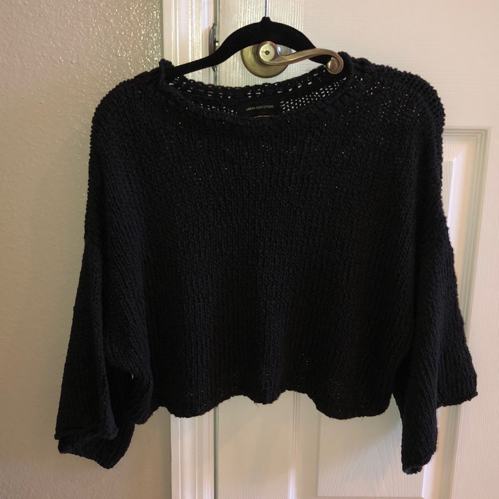 EUC. Urban Outfitters Cropped Black Sweater.